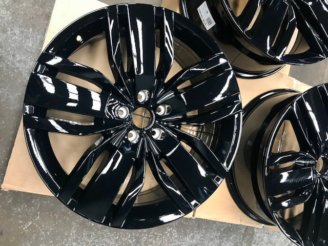 Volkswagen 20インチ ホイールセット VW 20x8