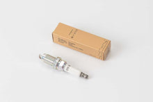 Load image into Gallery viewer, Genuine VW 2.5L 07K Spark Plugs