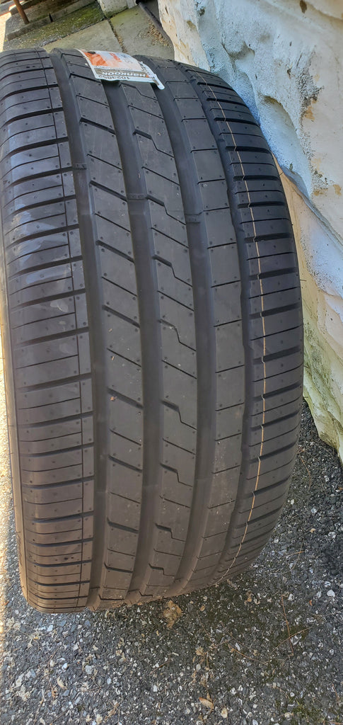 Hankook Ventus S1 EVO3 SUV Tires - 295/35R23 - Set of 4