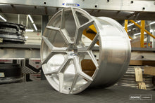 Load image into Gallery viewer, Vossen x Novitec NL4-Cl 20x9 - Centerlock - ET24 - Brushed Gloss Clear Lambo Aventador Front Wheel