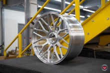 Load image into Gallery viewer, Vossen GEN-03 - CENTER LOCK - 20x10.5 - ET25 - 5x120 - 67.00 - AGGR. PLATE - BRUSHED GLOSS CLEAR