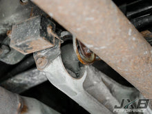 Load image into Gallery viewer, JXB Toyota Sienna 2nd/3rd gen Differential Support Arm Bushing Repair Kit (BIN02A0)
