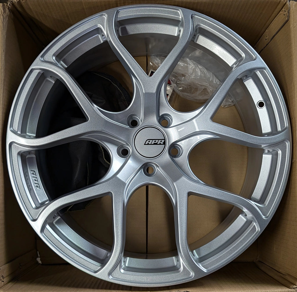 APR A01 Flow Formed Wheel - Hyper Silver - 5x112, 20x9" ET42 - OPEN BOX