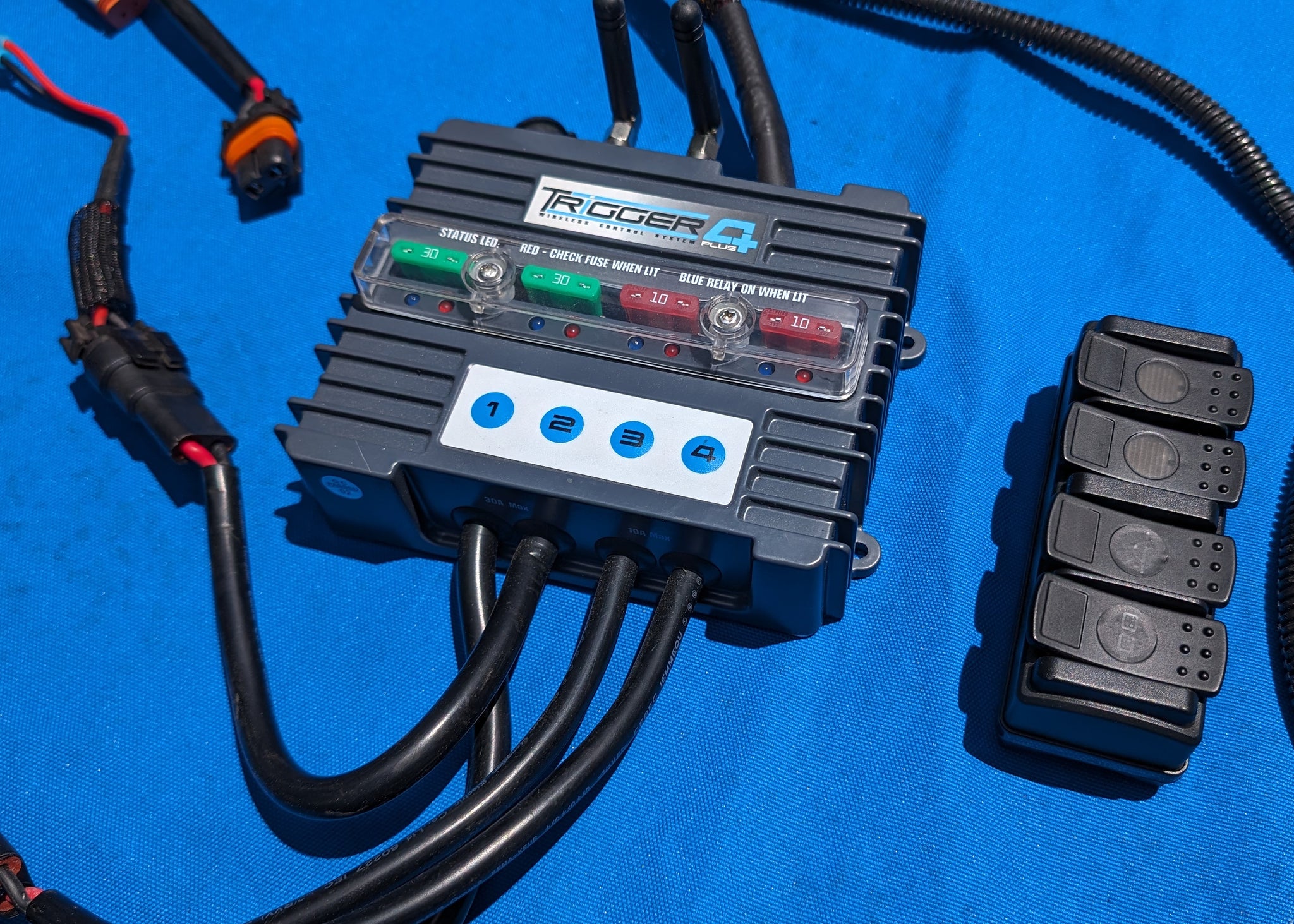 Distribution System Controller TRIGGER 4 PLUS Power Distribution System/Winch Controller - SOLD – New ...