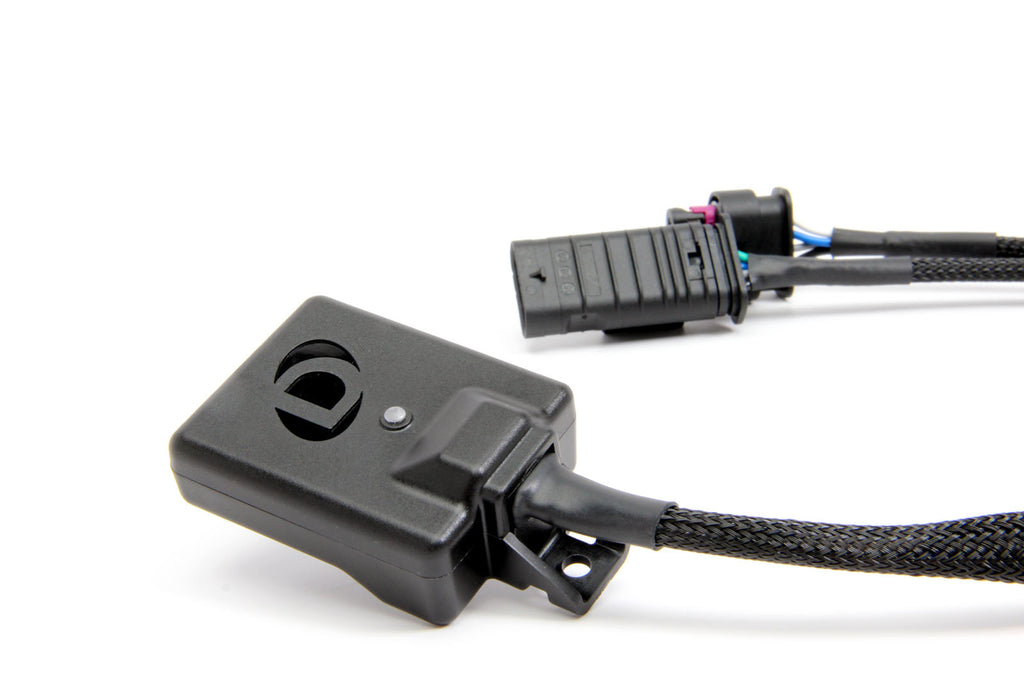 DINANTRONICS Sport Performance Tuner - 2014-2020 Mercedes-Benz C300/E300/CLA250/GLA250/GLC300/Metris/SLK300