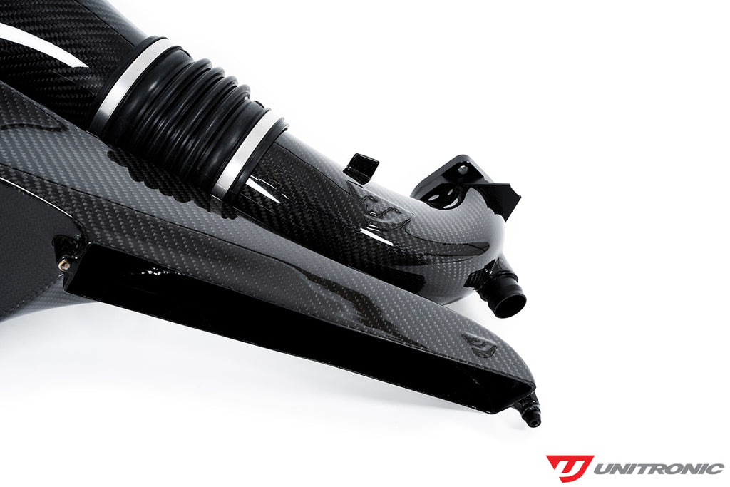 UNITRONIC CARBON FIBER INTAKE SYSTEM WITH INLET FOR 3.0TFSI B9 S4/S5