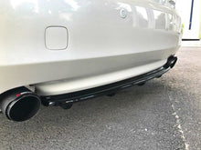 Load image into Gallery viewer, MAXTON DESIGN CENTRAL REAR SPLITTER LEXUS GS 300 MK3 FACELIFT (WITH VERTICAL BARS)