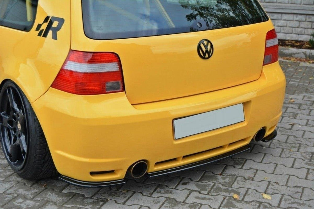 MAXTON DESIGN CENTRAL REAR SPLITTER VW GOLF IV R32