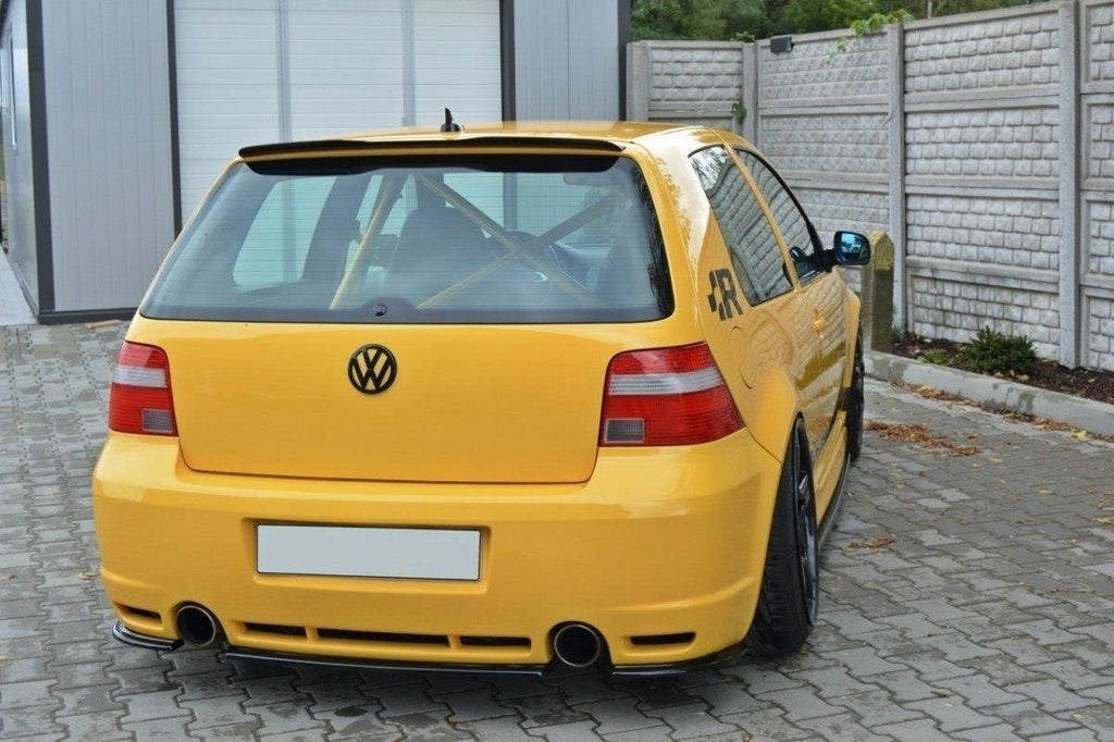 MAXTON DESIGN CENTRAL REAR SPLITTER VW GOLF IV R32