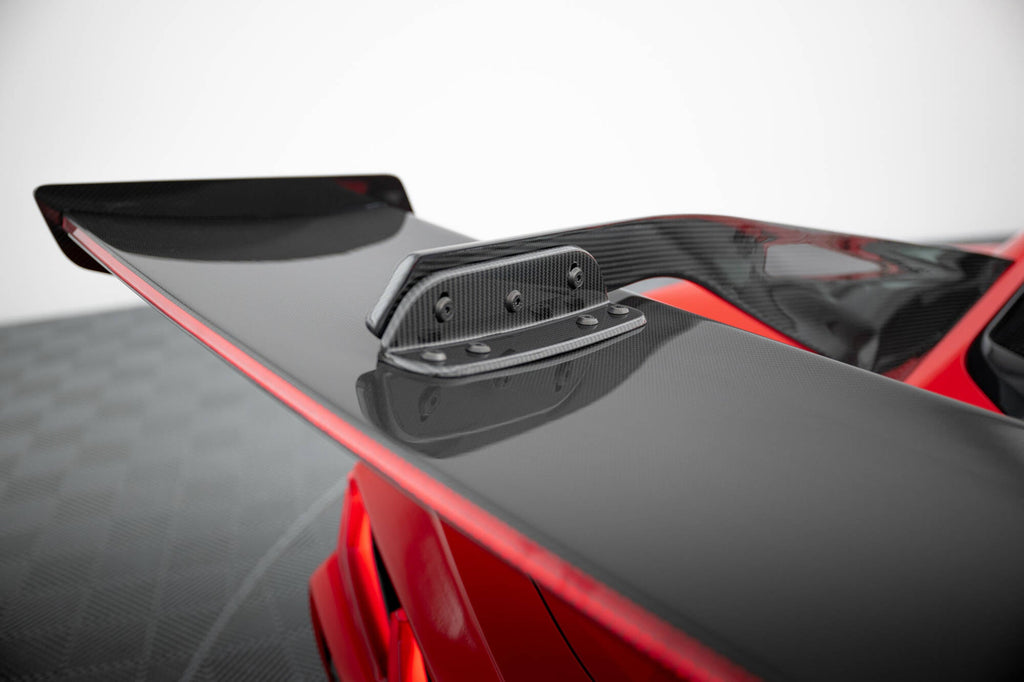 MAXTON DESIGN Carbon Spoiler + LED Chevrolet Corvette C8