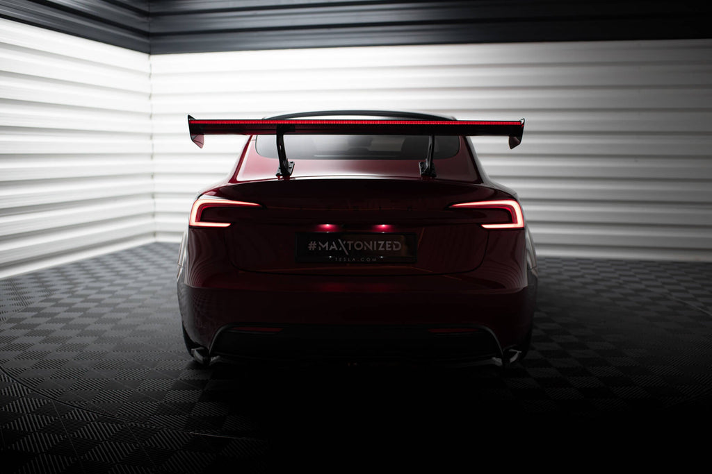MAXTON DESIGN CARBON SPOILER + LED TESLA MODEL 3