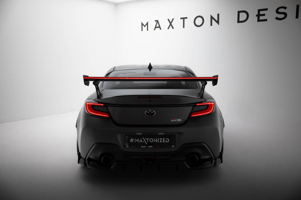 MAXTON DESIGN Carbon Spoiler With External Brackets Uprights + LED Toyota GR86