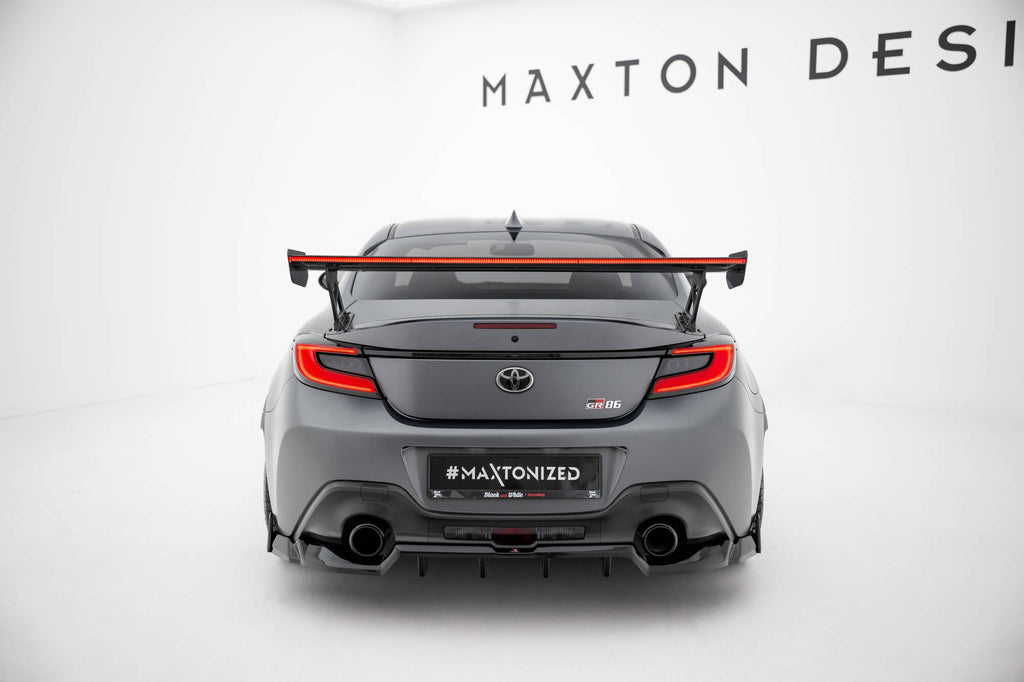 MAXTON DESIGN Carbon Spoiler With External Brackets Uprights + LED Toyota GR86