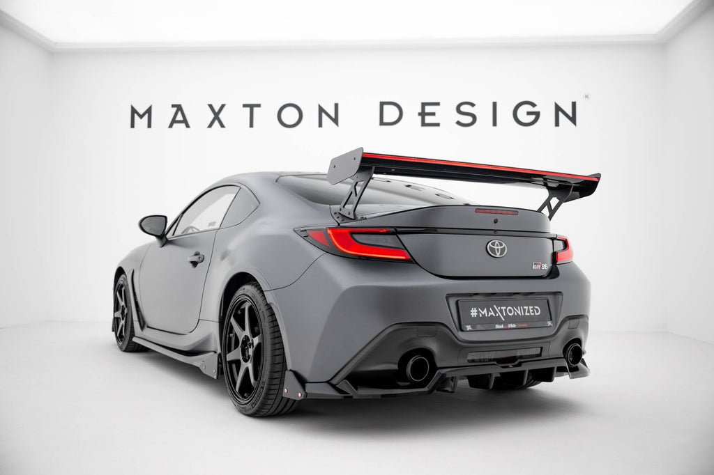 MAXTON DESIGN Carbon Spoiler With External Brackets Uprights + LED Toyota GR86
