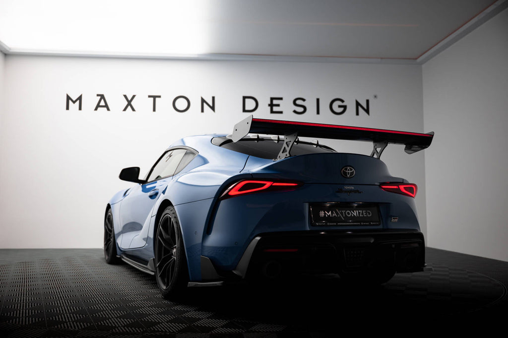 MAXTON DESIGN CARBON SPOILER WITH EXTERNAL BRACKETS UPRIGHTS + LED TOYOTA SUPRA MK5