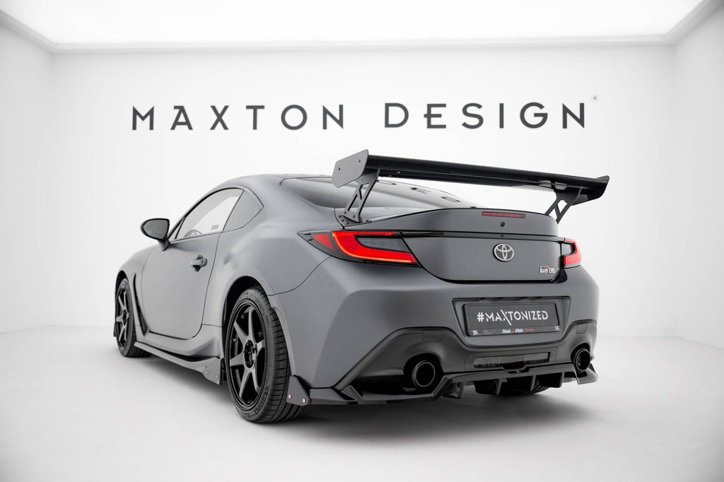 MAXTON DESIGN Carbon Spoiler With External Brackets Uprights Toyota GR86