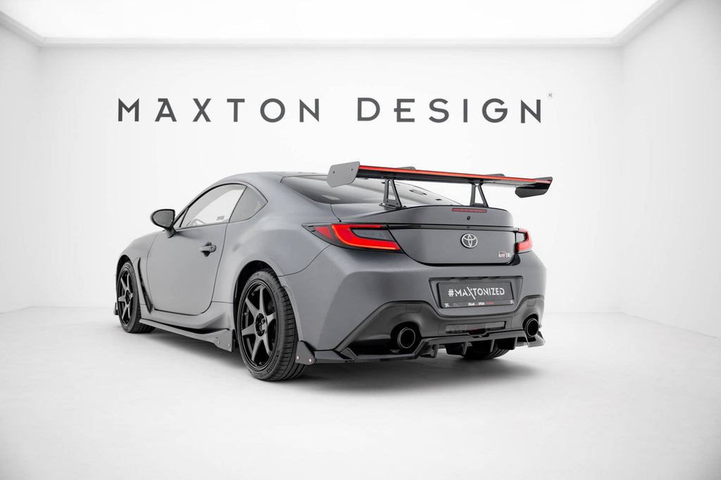 MAXTON DESIGN Carbon Spoiler With Upper Swan Mounting + LED Toyota GR86