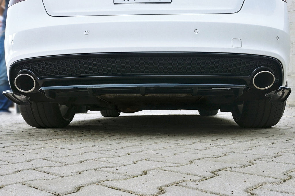 MAXTON DESIGN CENTRAL REAR SPLITTER AUDI A5 S-LINE 8T FL COUPE / SPORTBACK (WITH A VERTICAL BAR)