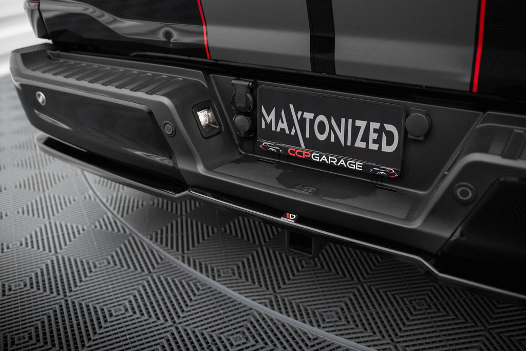 MAXTON DESIGN CENTRAL REAR SPLITTER SHELBY F150 SUPER SNAKE