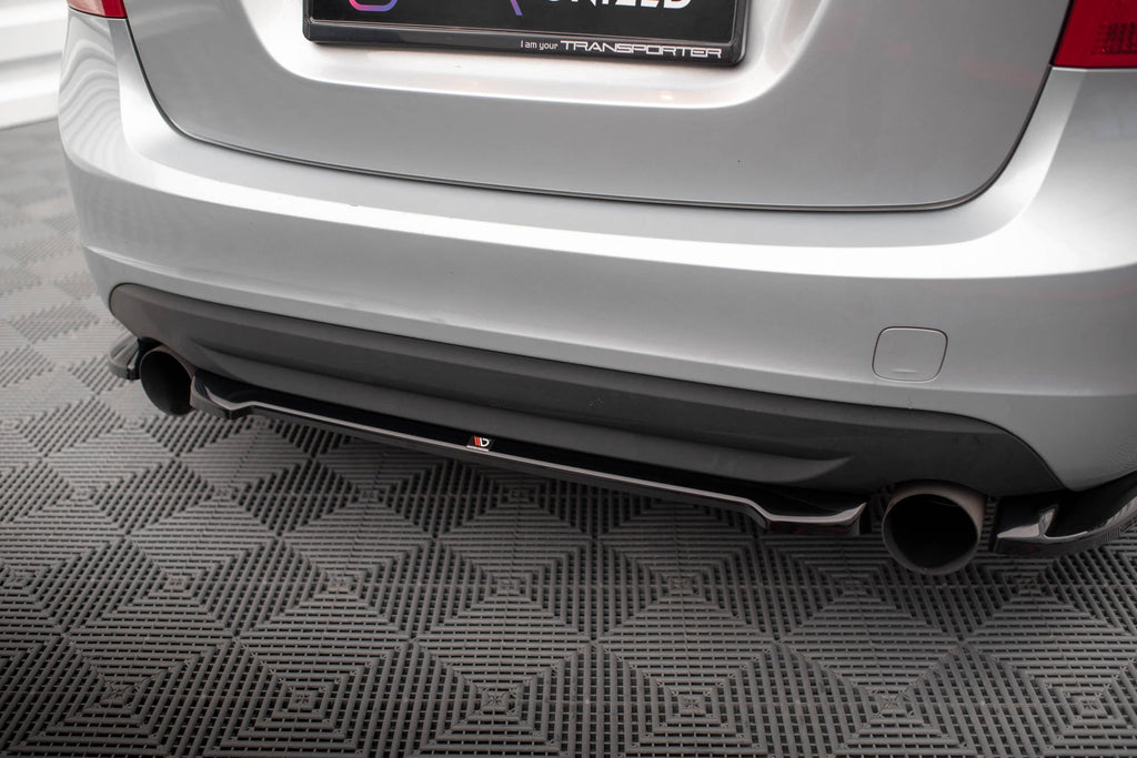 MAXTON DESIGN CENTRAL REAR SPLITTER FOR VOLVO S60 R-DESIGN MK2