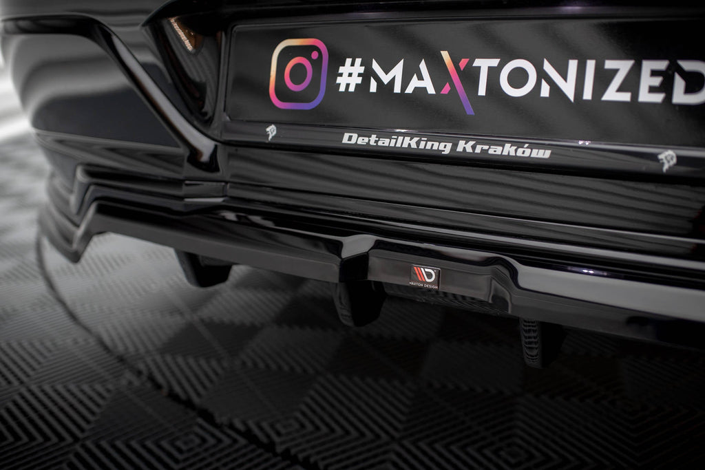 MAXTON DESIGN CENTRAL REAR SPLITTER (WITH VERTICAL BARS) BMW 7 M-PACK G70