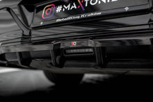 Load image into Gallery viewer, MAXTON DESIGN CENTRAL REAR SPLITTER (WITH VERTICAL BARS) BMW 7 M-PACK G70