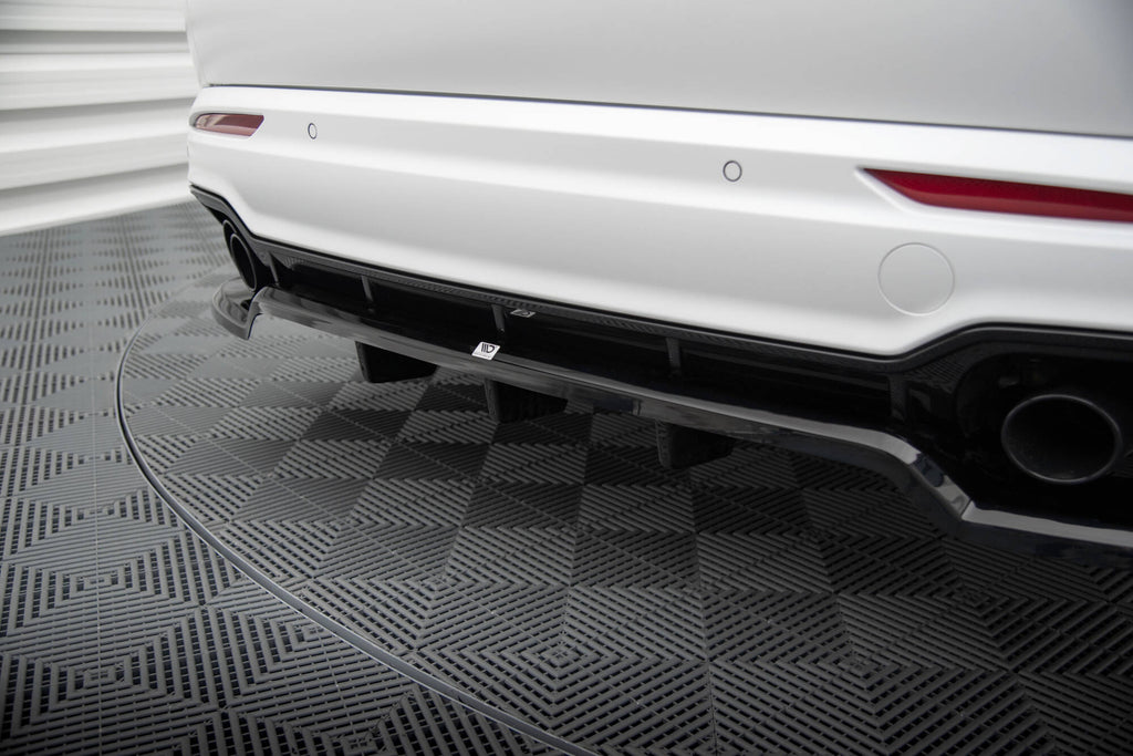 MAXTON DESIGN CENTRAL REAR SPLITTER (WITH VERTICAL BARS) MASERATI GRECALE GT / MODENA MK1