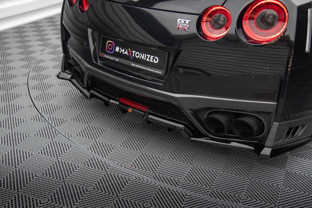 MAXTON DESIGN CENTRAL REAR SPLITTER (WITH VERTICAL BARS) NISSAN GTR R35 FACELIFT