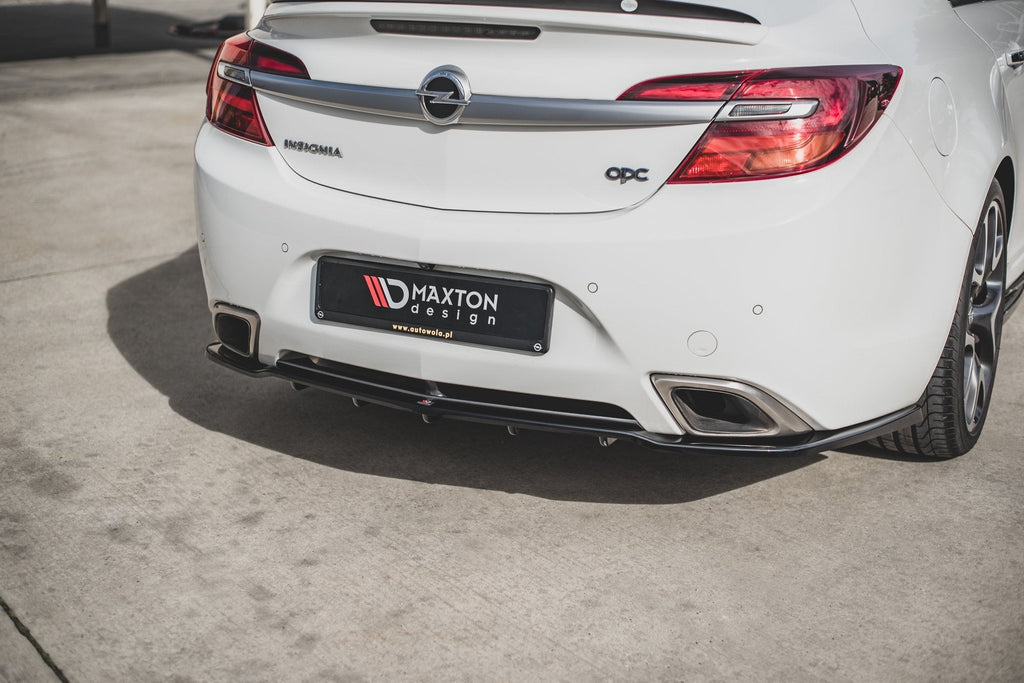 MAXTON DESIGN CENTRAL REAR SPLITTER (WITH VERTICAL BARS) BUICK REGAL GS / OPEL INSIGNIA MK. 1 OPC FACELIFT