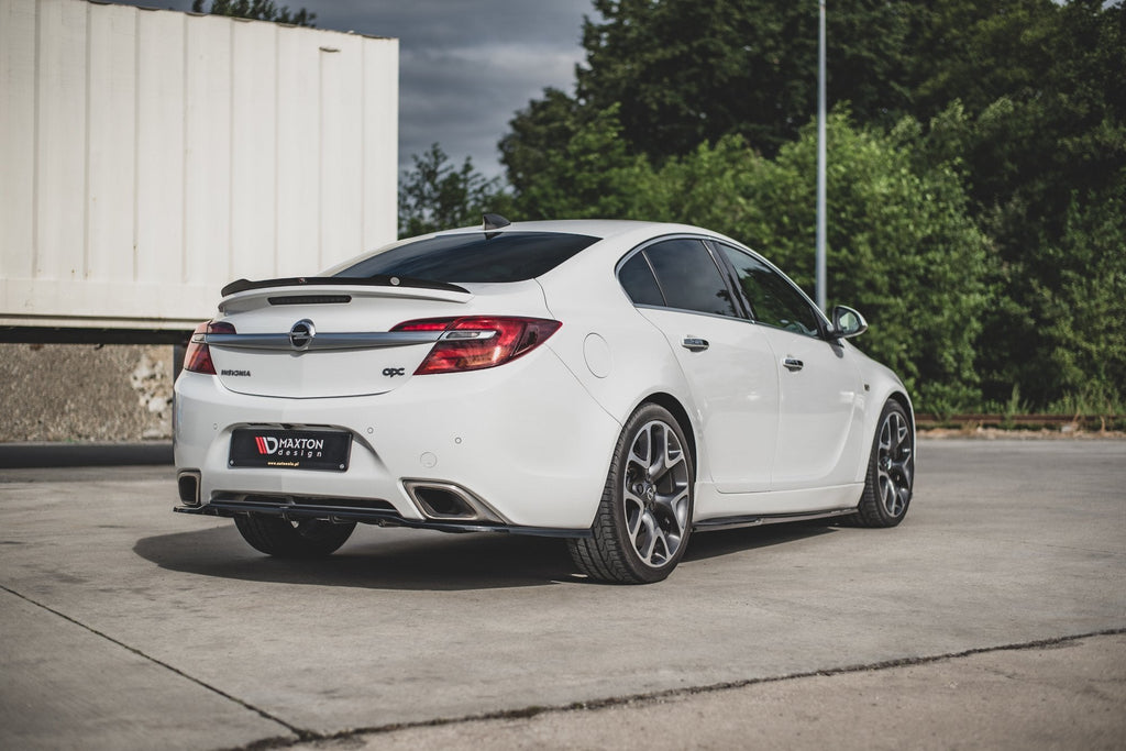 MAXTON DESIGN CENTRAL REAR SPLITTER (WITH VERTICAL BARS) BUICK REGAL GS / OPEL INSIGNIA MK. 1 OPC FACELIFT