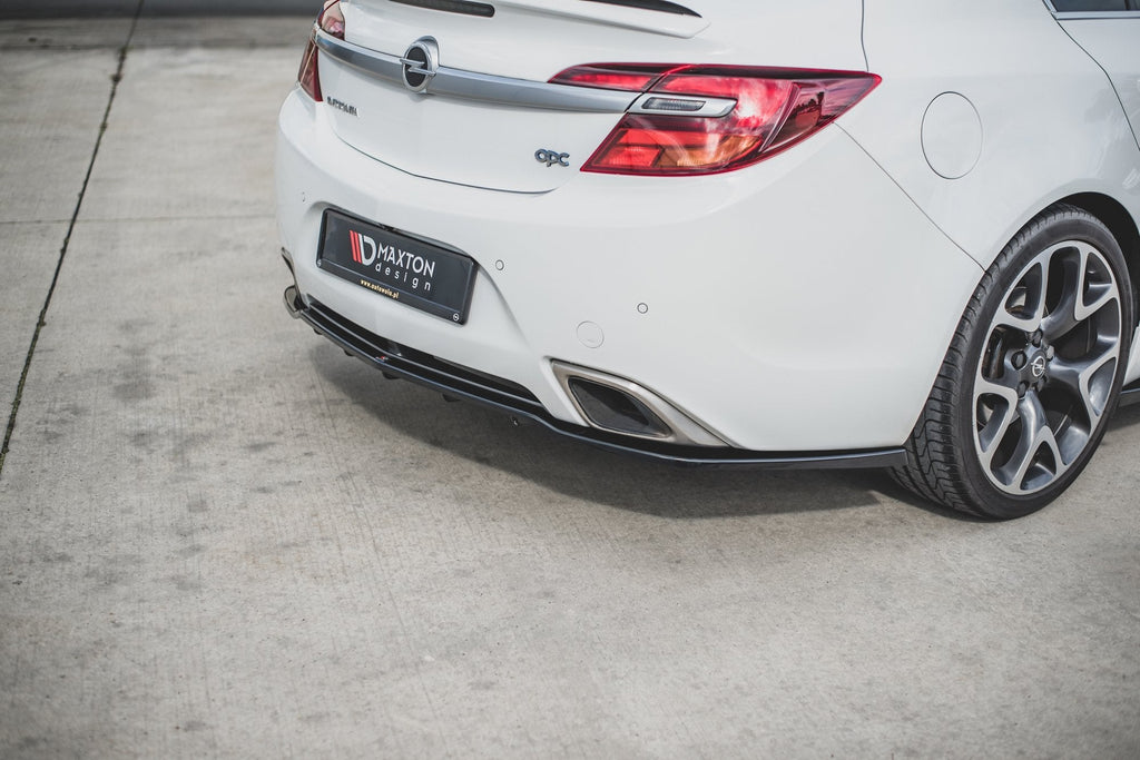 MAXTON DESIGN CENTRAL REAR SPLITTER (WITH VERTICAL BARS) BUICK REGAL GS / OPEL INSIGNIA MK. 1 OPC FACELIFT