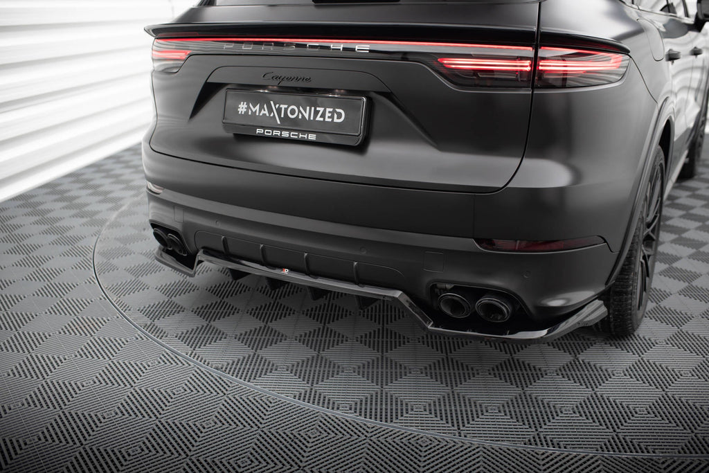 MAXTON DESIGN CENTRAL REAR SPLITTER (WITH VERTICAL BARS) PORSCHE CAYENNE SPORT DESIGN MK3