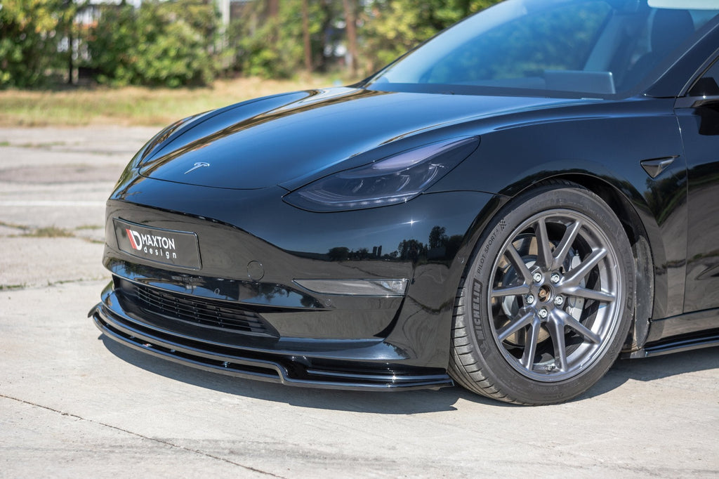 MAXTON DESIGN FRONT SPLITTER V.2 TESLA MODEL 3