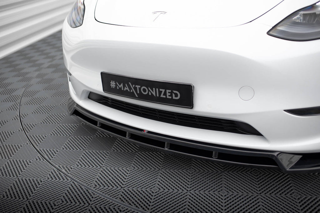 MAXTON DESIGN FRONT SPLITTER V.2 TESLA MODEL Y