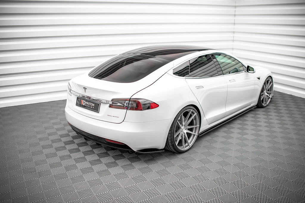 MAXTON DESIGN REAR VALANCE TESLA MODEL S FACELIFT