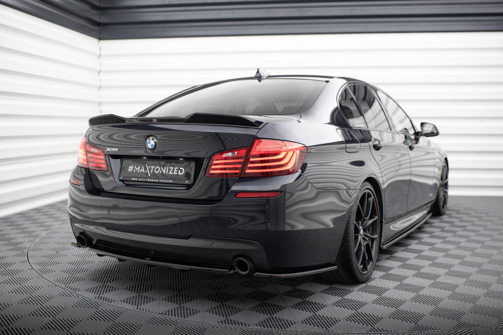 MAXTON DESIGN CENTRAL REAR SPLITTER BMW 5 F11 M-PACK (FITS TWO SINGLE EXHAUST ENDS)