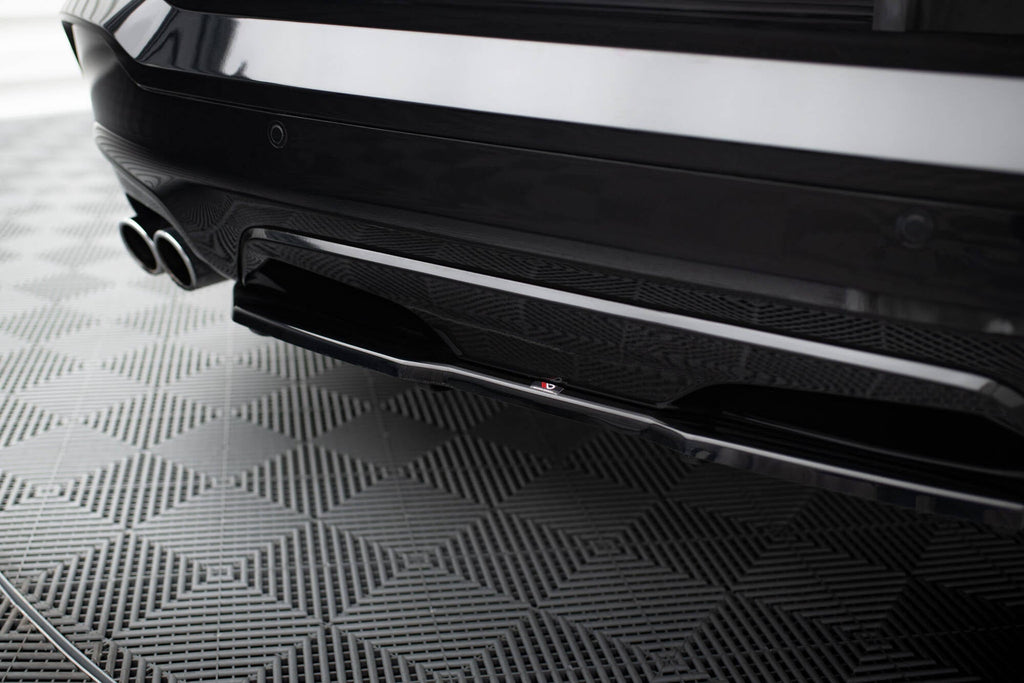 MAXTON DESIGN CENTRAL REAR SPLITTER BMW X4 M-PACK (WITH A VERTICAL BAR)