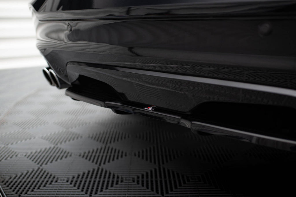 MAXTON DESIGN CENTRAL REAR SPLITTER BMW X4 M-PACK (WITH A VERTICAL BAR)