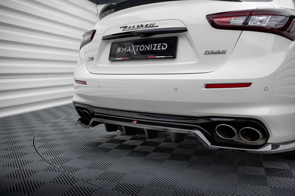 MAXTON DESIGN Rear Splitter (with vertical bars) Maserati Ghibli Mk3 Facelift