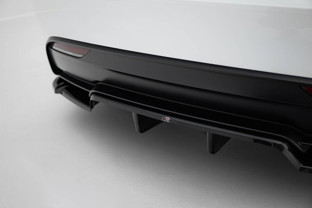 MAXTON DESIGN Rear Splitter (with vertical bars) V.2 Tesla Model 3 Performance Mk1 Facelift