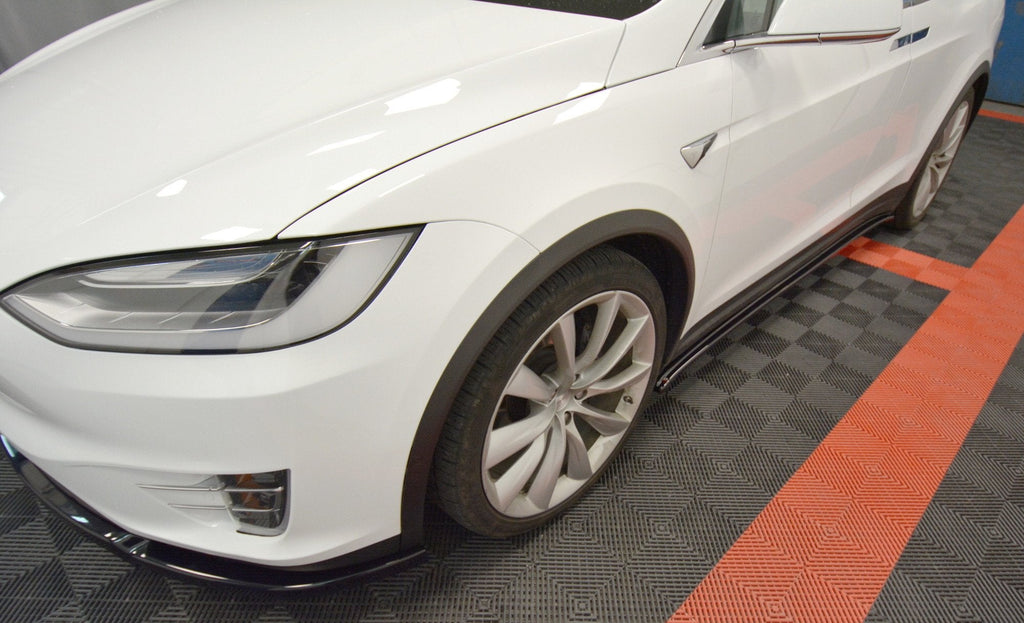 MAXTON DESIGN SIDE SKIRTS DIFFUSERS V.1 TESLA MODEL X