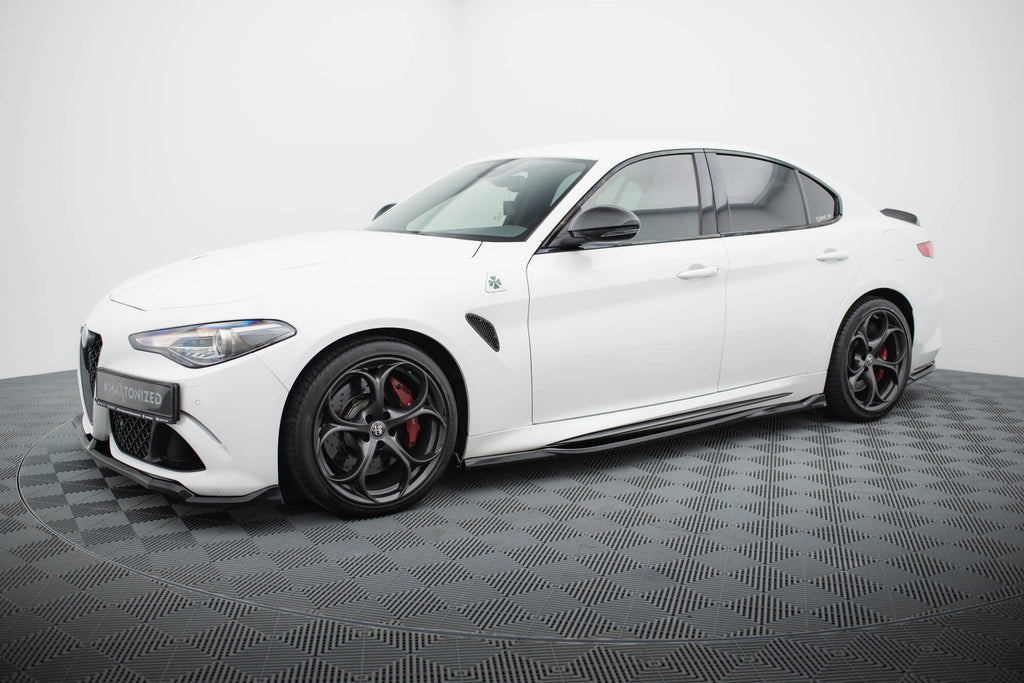 MAXTON DESIGN SIDE SKIRTS DIFFUSERS ALFA ROMEO GIULIA QUADRIFOGLIO