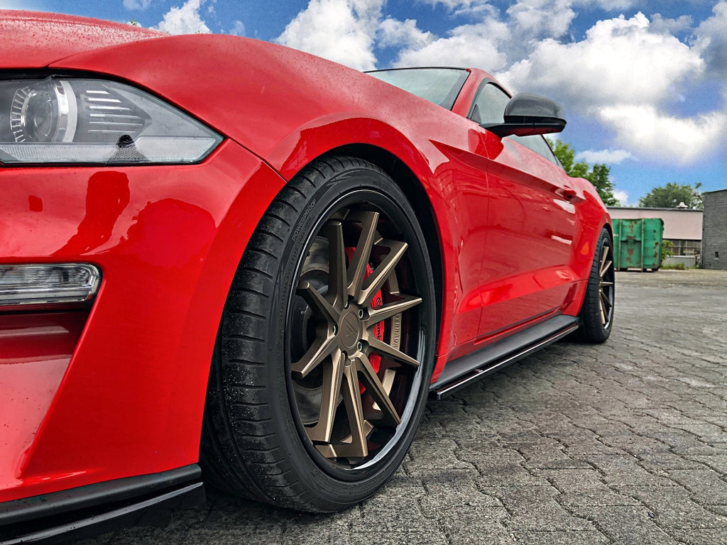 MAXTON DESIGN SIDE SKIRTS DIFFUSERS FORD MUSTANG MK. 6 FACELIFT