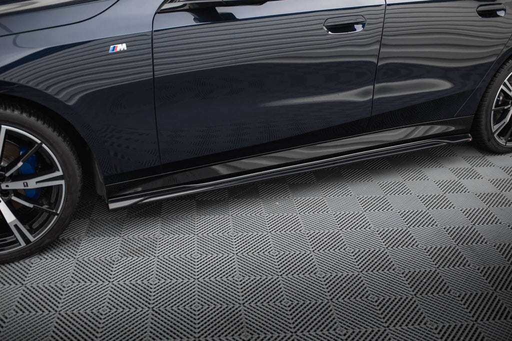 MAXTON DESIGN SIDE SKIRTS DIFFUSERS V.1 BMW 5 M-PACK G60