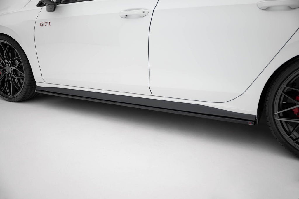 MAXTON DESIGN SIDE SKIRTS DIFFUSERS VOLKSWAGEN GOLF 8 GTI / GTI CLUBSPORT / R-LINE