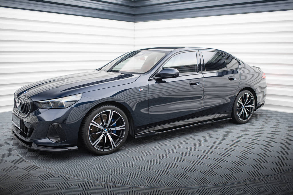 MAXTON DESIGN SIDE SKIRTS DIFFUSERS V.2 BMW 5 M-PACK G60