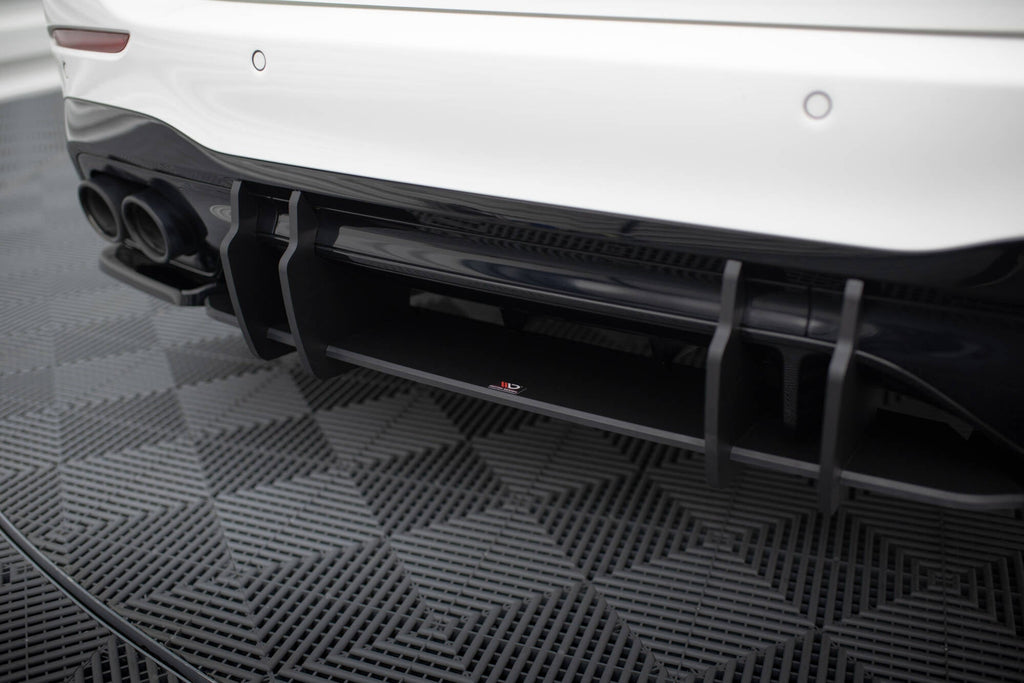 MAXTON DESIGN STREET PRO REAR DIFFUSER MERCEDES-AMG C 43 W206