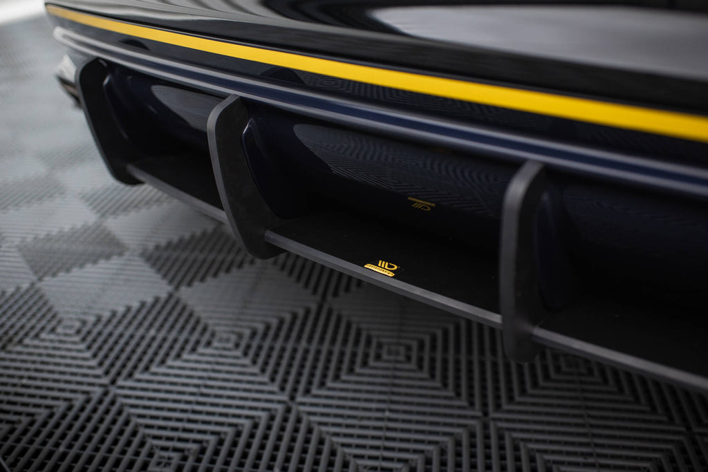 MAXTON DESIGN STREET PRO REAR DIFFUSER MERCEDES-AMG CLA 45 C117 FACELIFT