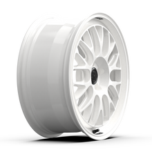 Load image into Gallery viewer, fifteen52 Holeshot RSR 19x9.5 5x114.3 38mm ET 73.1mm Center Bore Rally White