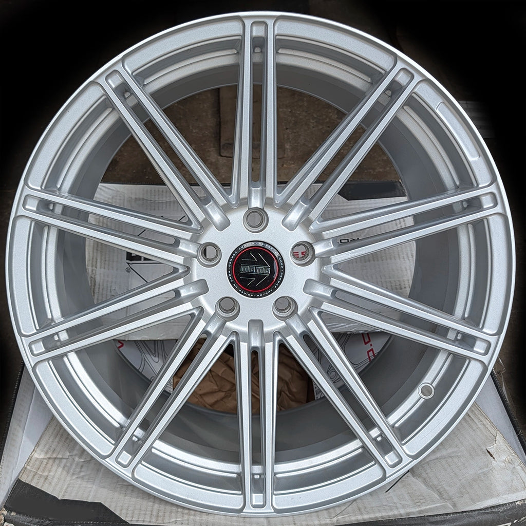 Momo Barletta Wheel - 19x9.5 ET35 5x112